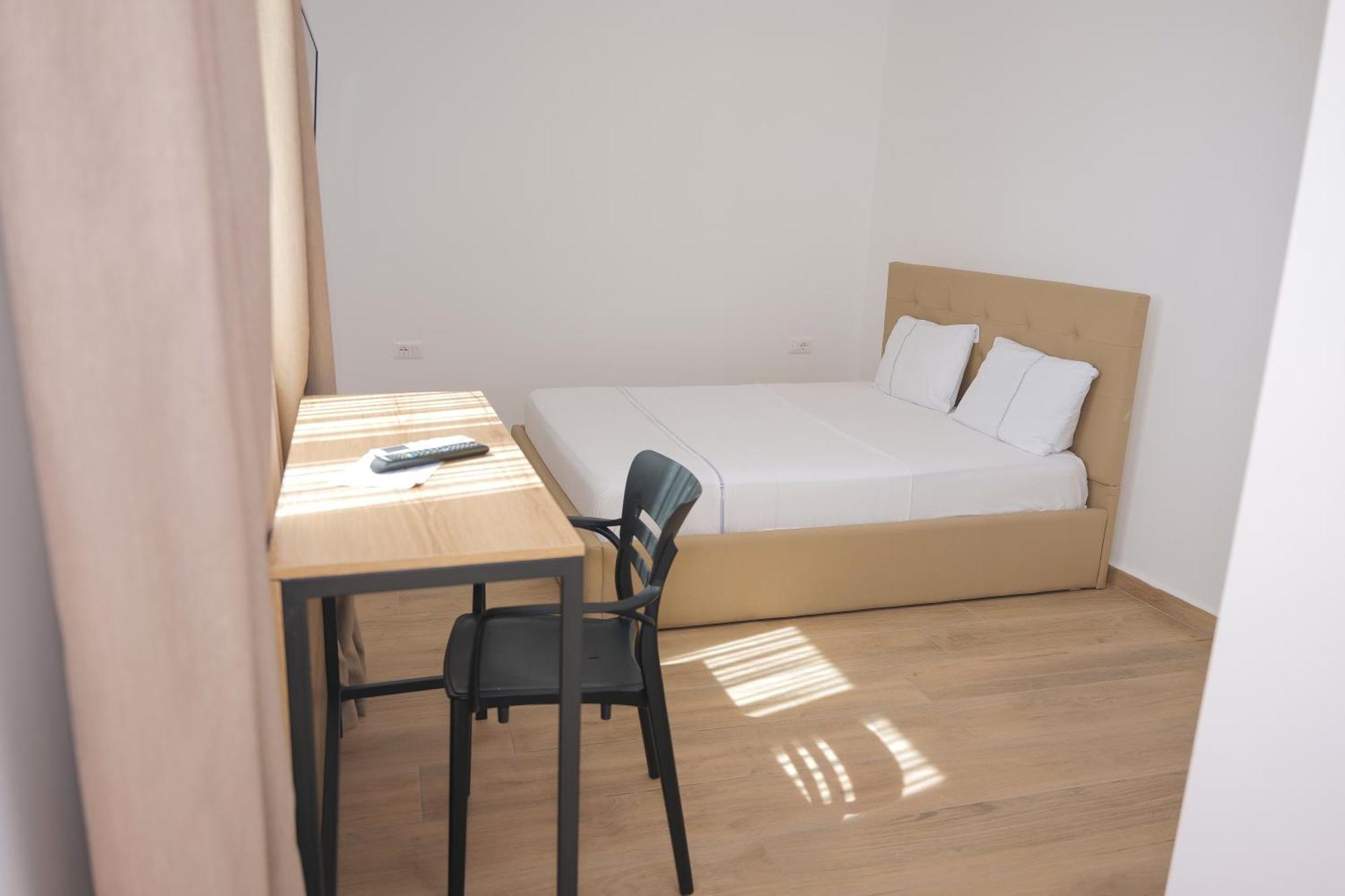 Afa Hotel Durrës Esterno foto