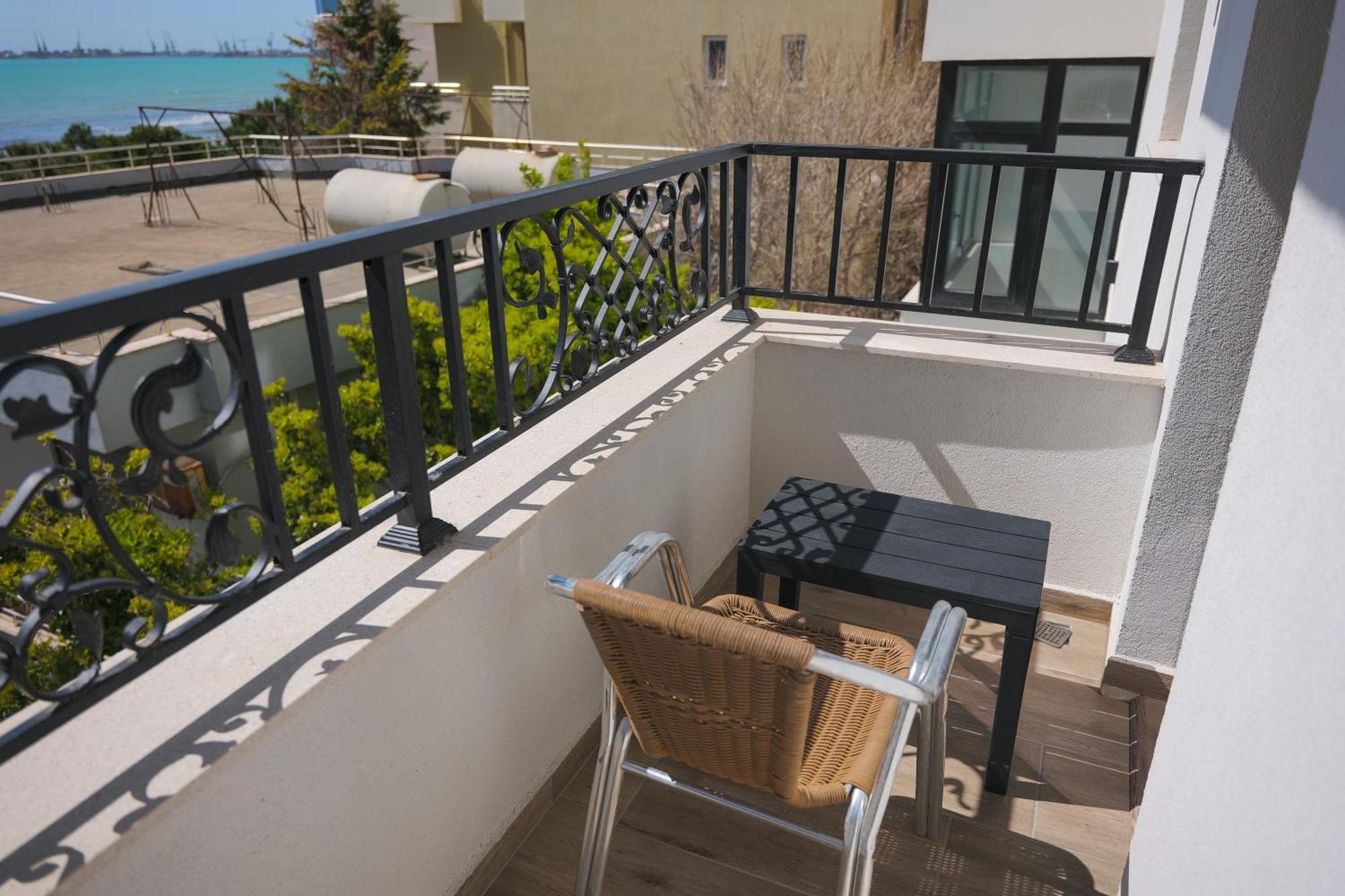 Afa Hotel Durrës Esterno foto