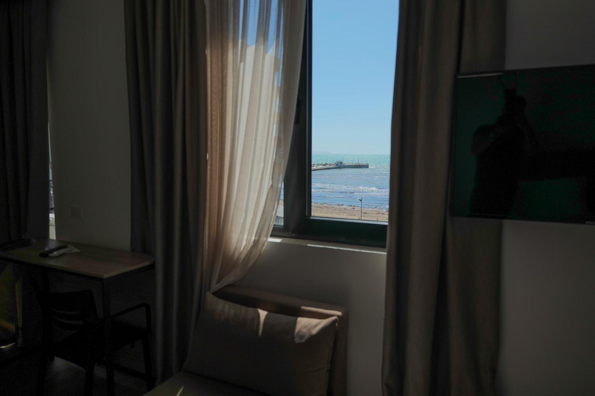 Afa Hotel Durrës Esterno foto