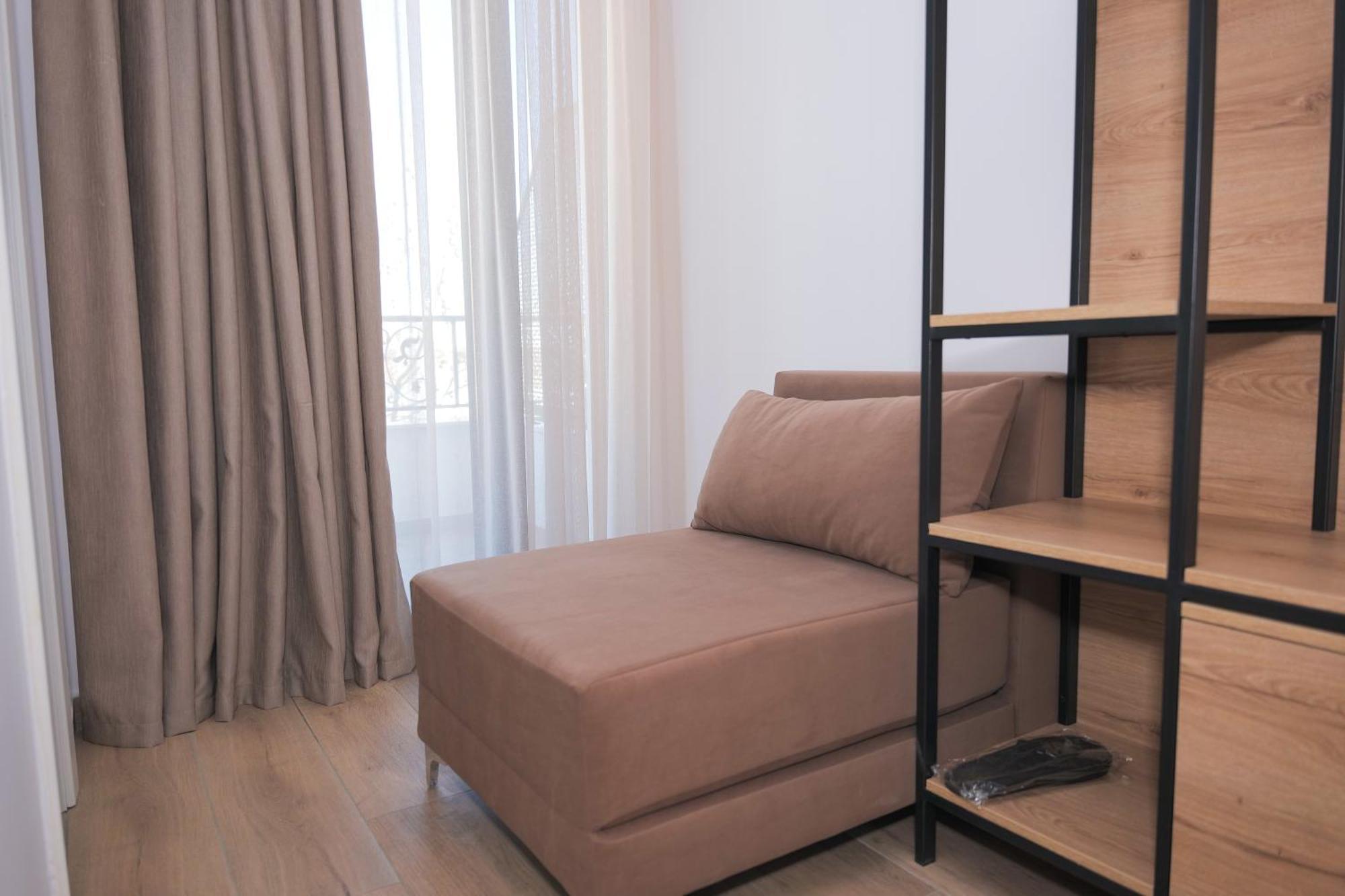 Afa Hotel Durrës Esterno foto