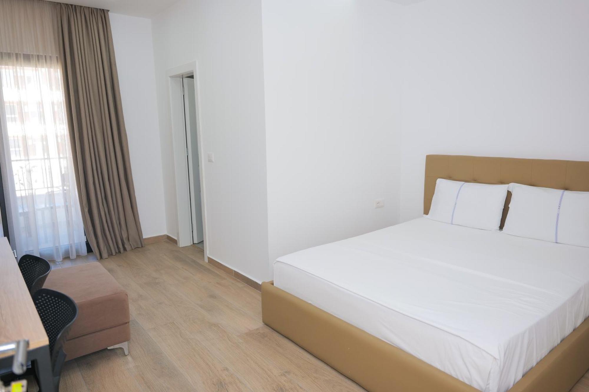 Afa Hotel Durrës Esterno foto